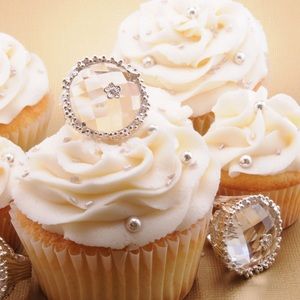 A. Jaron Cupcake 🧁 Ring BRAND NEW 925